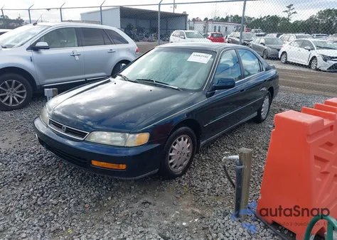 1996 Honda Accord Ex/Ex-R z USA, uszkodzony, nr VIN 1HGCD5658TA057483